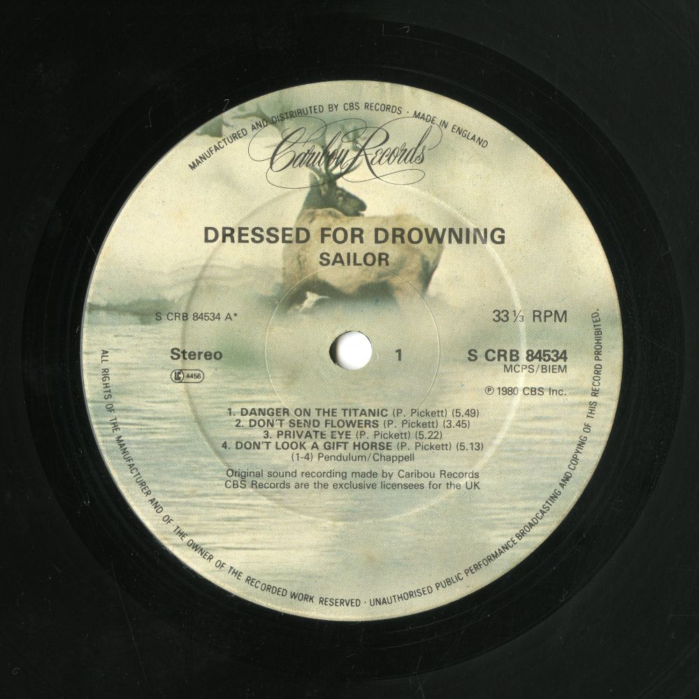 SAILOR『DRESSED FOR DROWNING』（1980年、Calibou Records）ラベル01